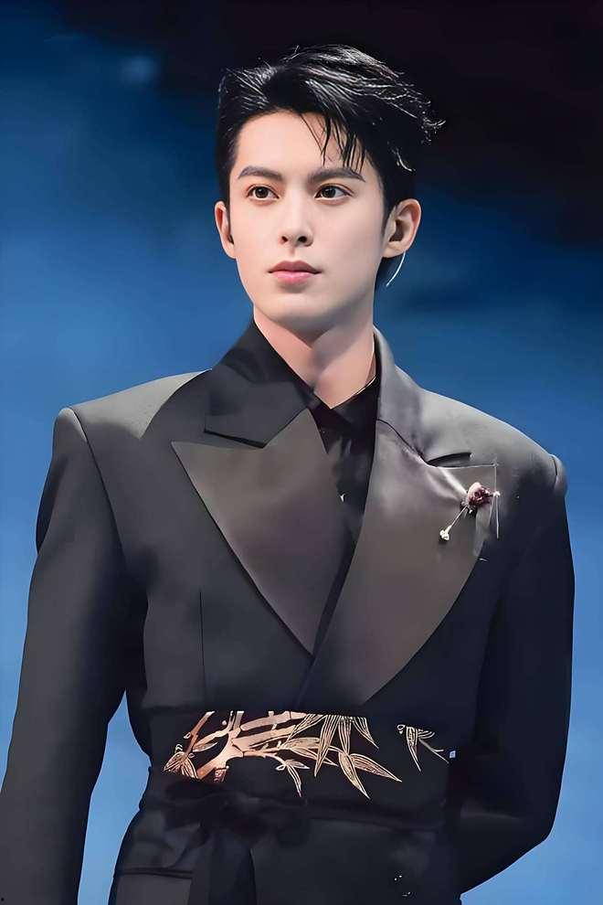 娱乐吃瓜王鹤棣